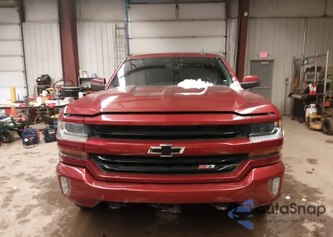 2018 Chevrolet Silverado 1500 2Lt z USA, uszkodzony, nr VIN 3GCUKREC2JG197981
